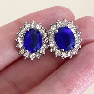VINTAGE BLUE RHINESTONE OVAL POST STUD EARRINGS FAUX STONES